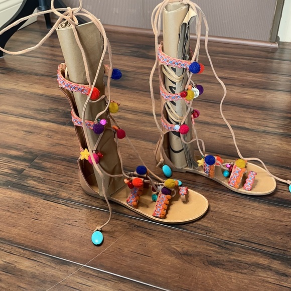 Mia gladiator sandals reanna size 8 multi color puff balls - Picture 3 of 6
